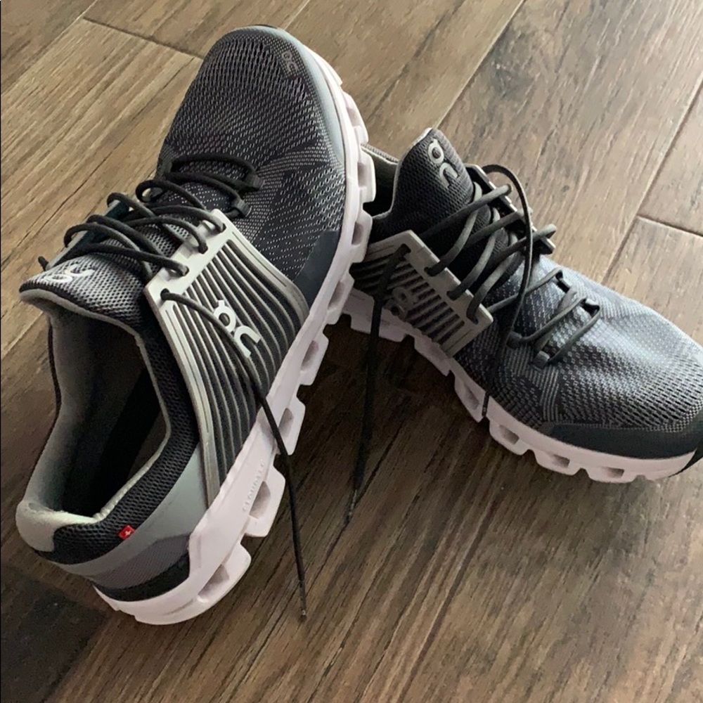 ON Running Shoes Cloudswift 12.5